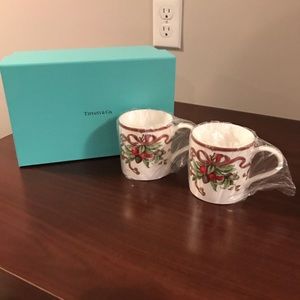Set of 2 Tiffany & Co holiday mugs